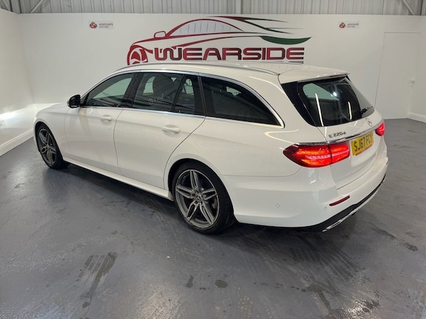 Used Mercedes-Benz E Class 2017 for sale - 75642552: Photo 5