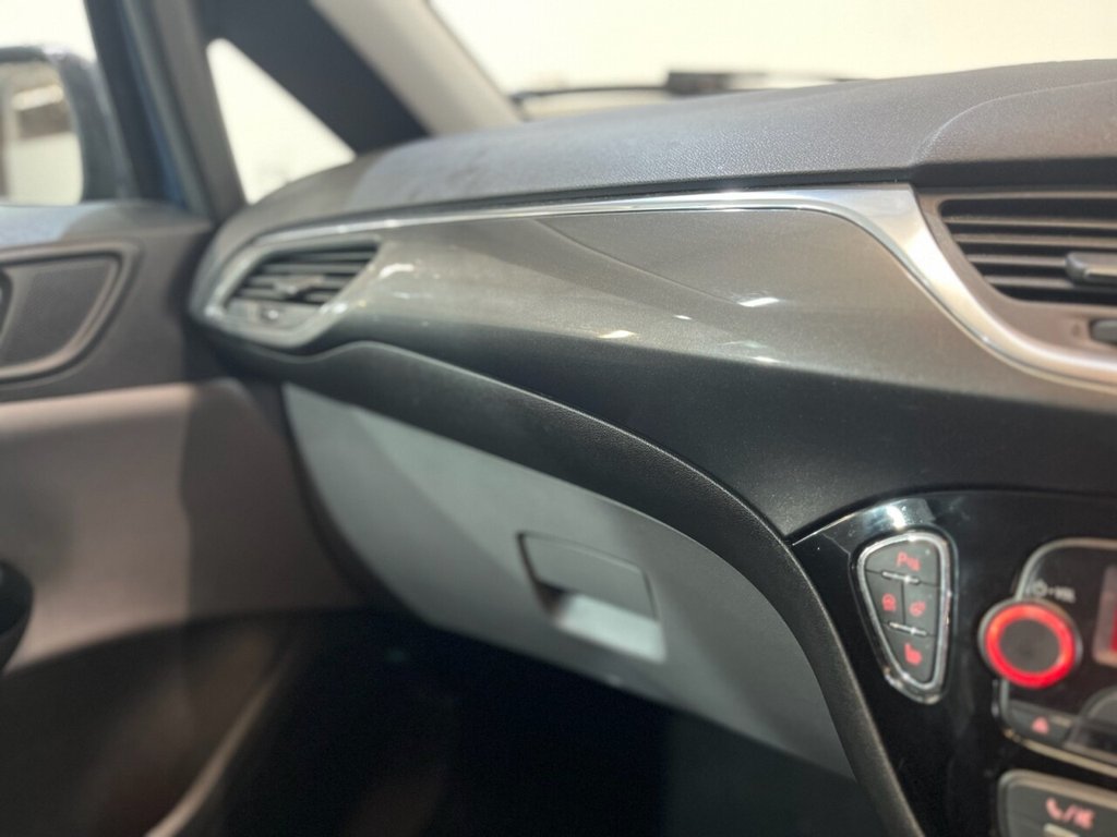 Used Vauxhall Corsa 2016 for sale - 77680543: Photo 24