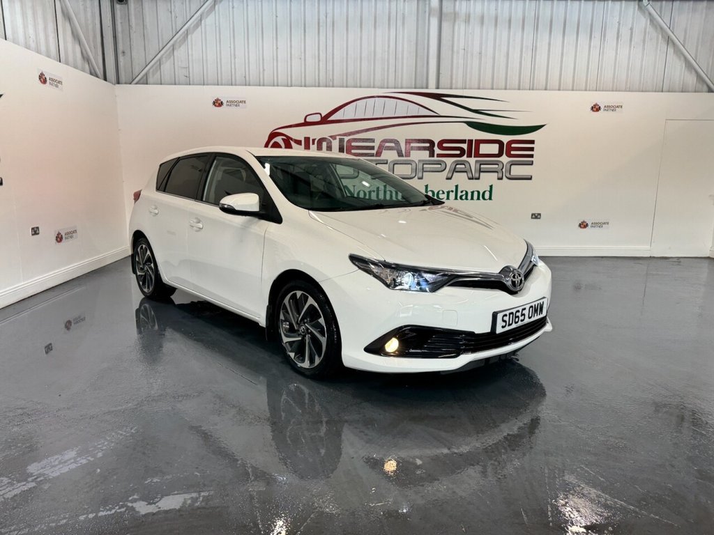 Used Toyota Auris 2015 for sale - 76395615: Photo 1