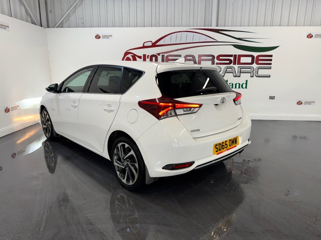 Used Toyota Auris 2015 for sale - 76395615: Photo 25
