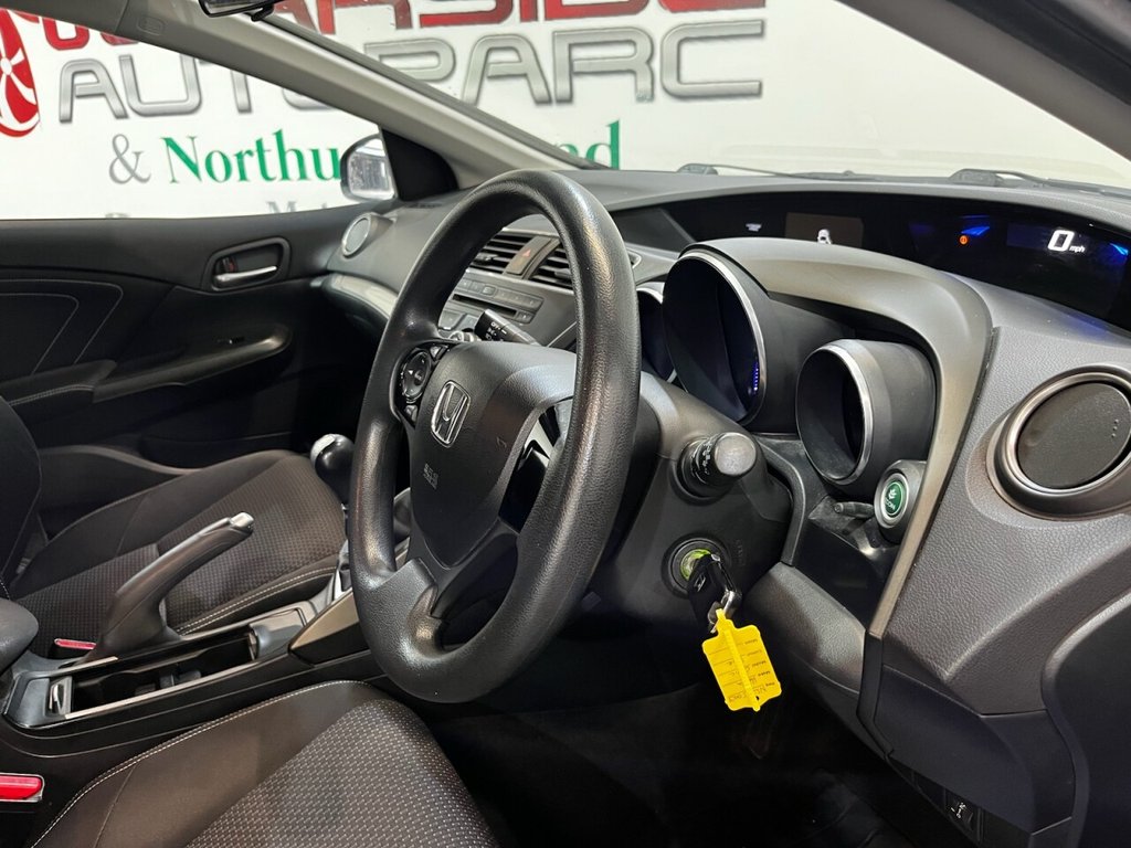 Used Honda Civic 2015 for sale - 77631780: Photo 15