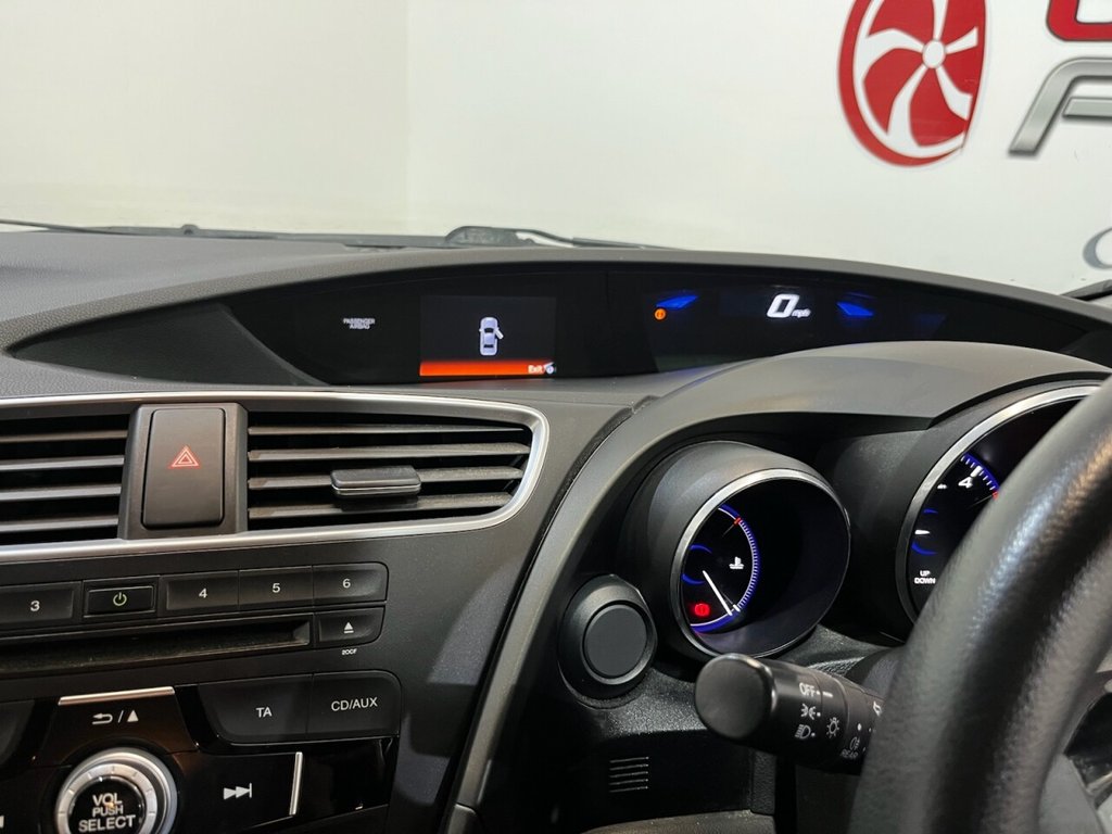 Used Honda Civic 2015 for sale - 77631780: Photo 26