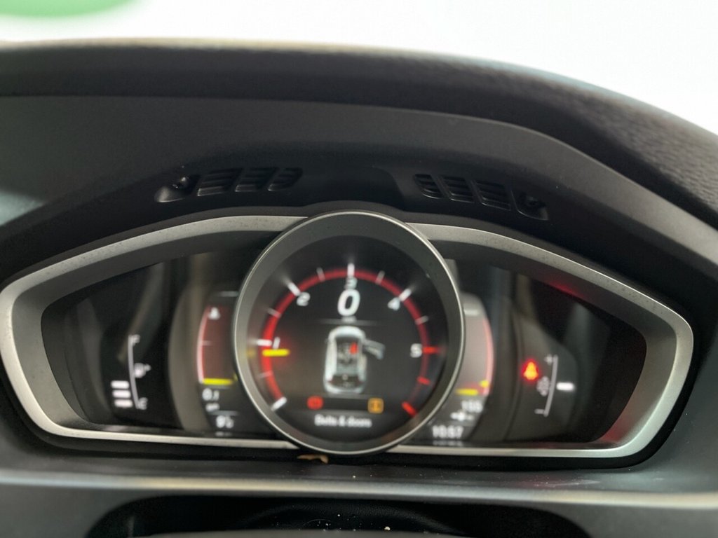 Used Volvo V40 2017 for sale - 77153211: Photo 12