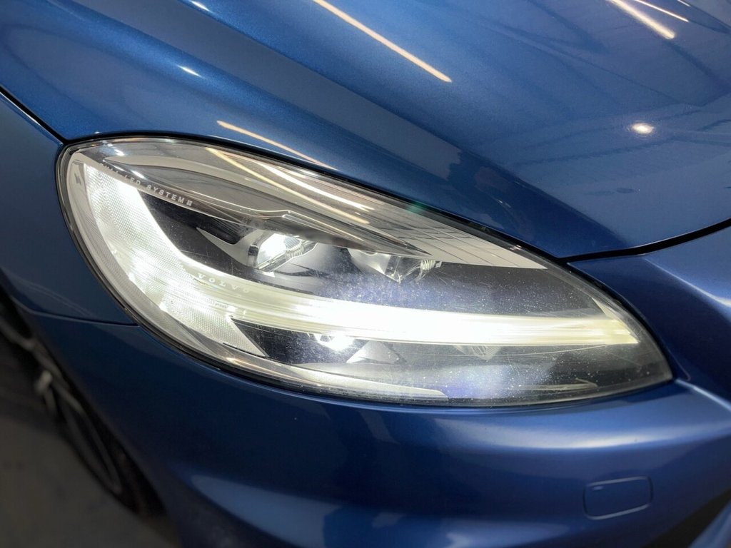 Used Volvo V40 2017 for sale - 77153211: Photo 7