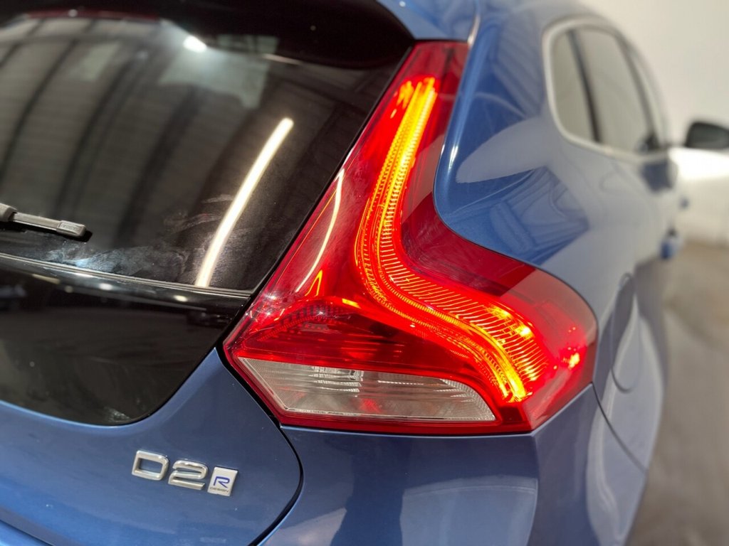 Used Volvo V40 2017 for sale - 77153211: Photo 9