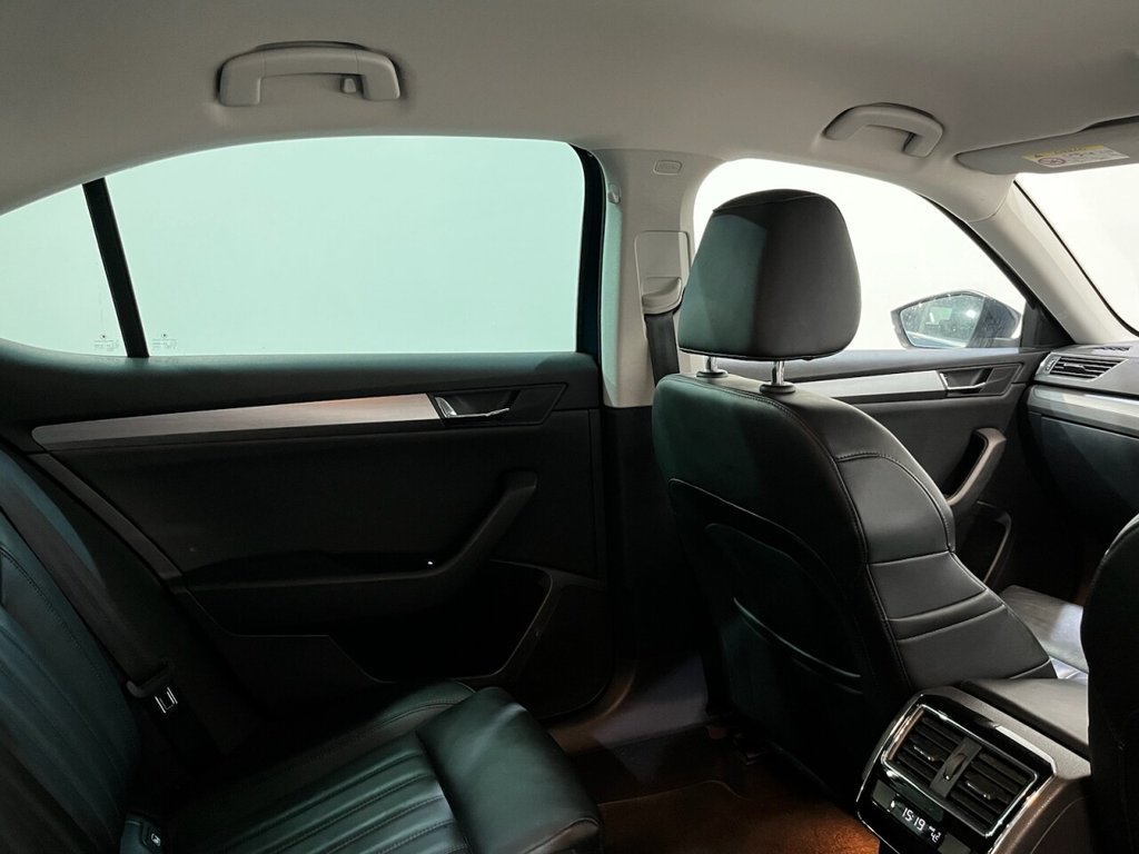 Used Skoda Superb 2016 for sale - 77990631: Photo 18