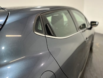 Used Renault Clio 2017 for sale - 78975274: Photo