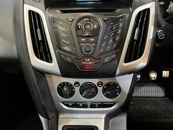 Used Ford Focus 2013 for sale - 75676045: Photo 10