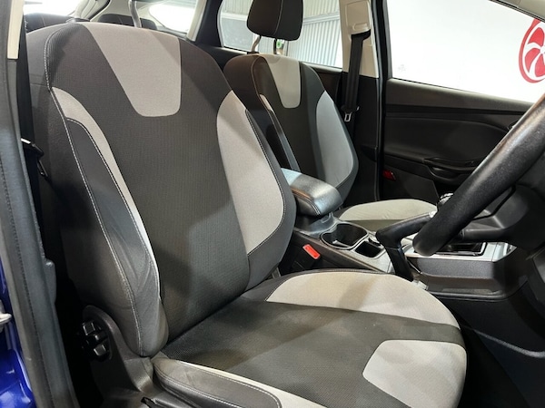 Used Ford Focus 2013 for sale - 75676045: Photo 15