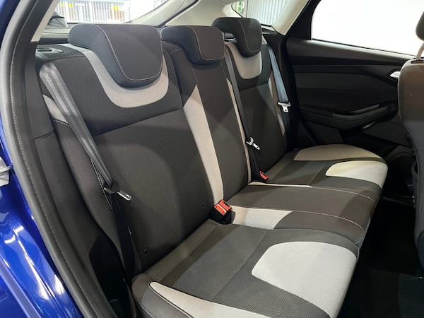 Used Ford Focus 2013 for sale - 75676045: Photo 16