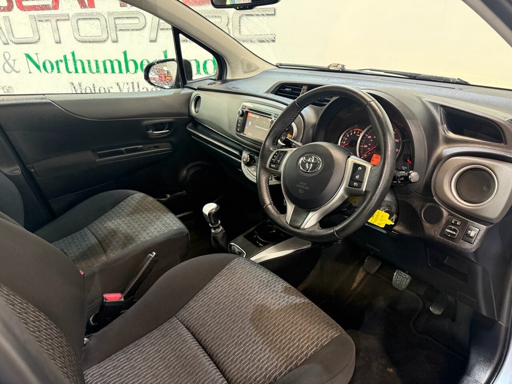 Used Toyota Yaris 2014 for sale - 76210800: Photo 26