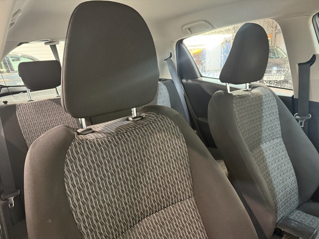 Used Toyota Yaris 2014 for sale - 76210800: Photo 27