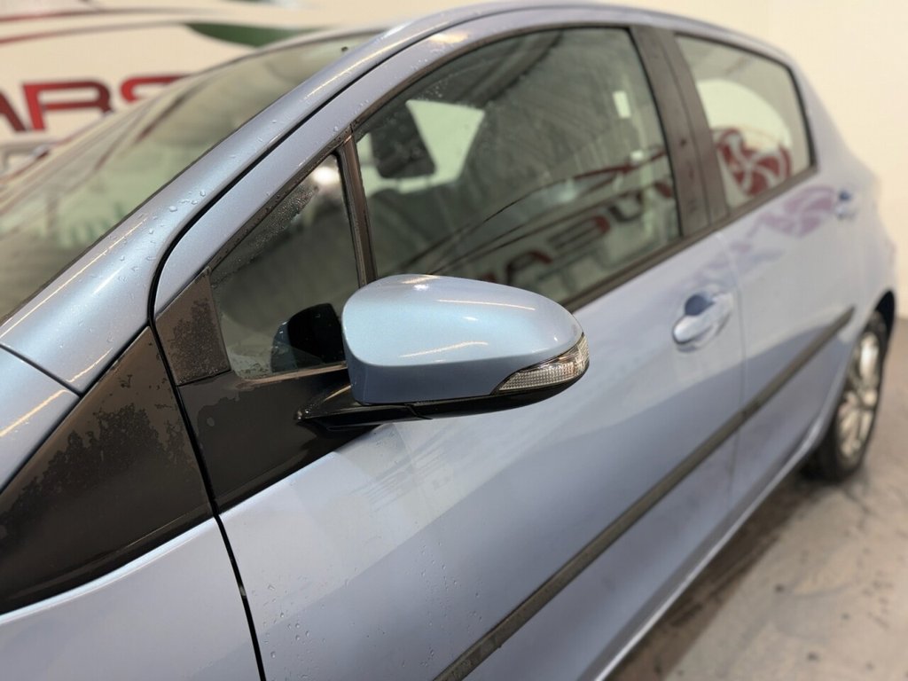 Used Toyota Yaris 2014 for sale - 76210800: Photo 9