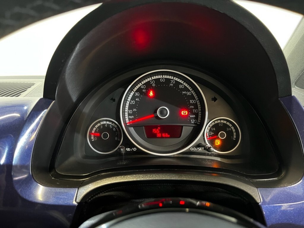 Used Volkswagen up! 2016 for sale - 76235324: Photo 23