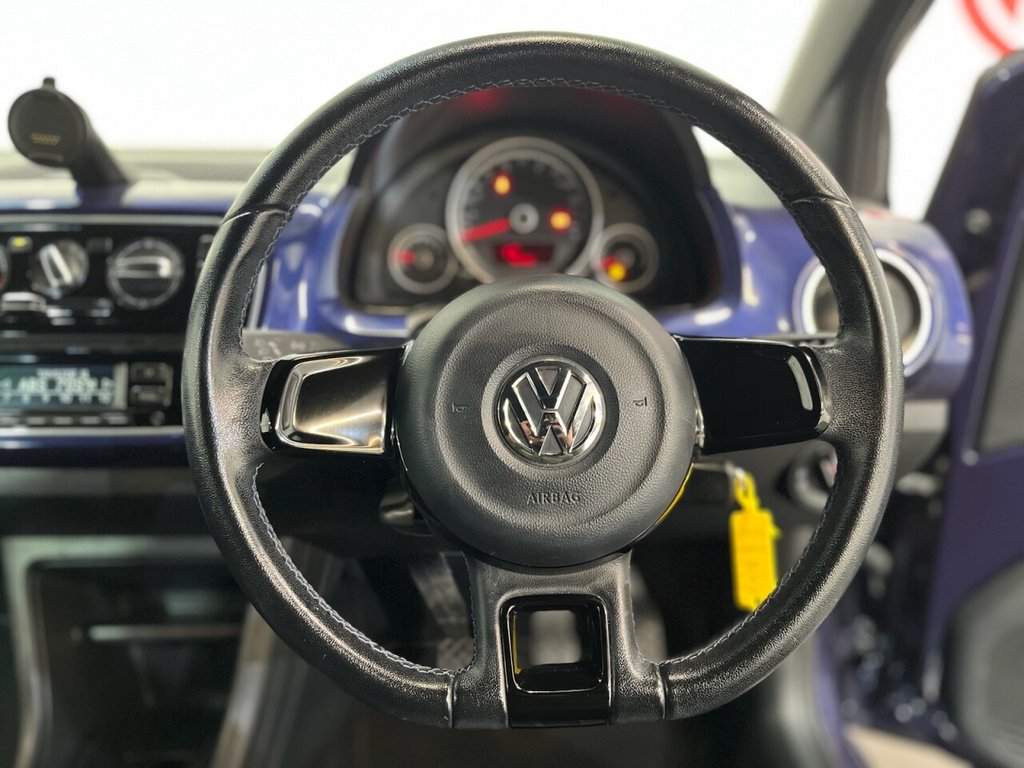 Used Volkswagen up! 2016 for sale - 76235324: Photo 24