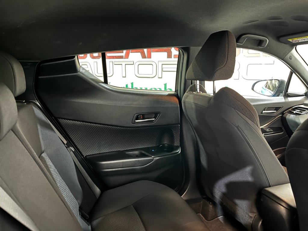 Used Toyota C-HR 2018 for sale - 77133175: Photo 17