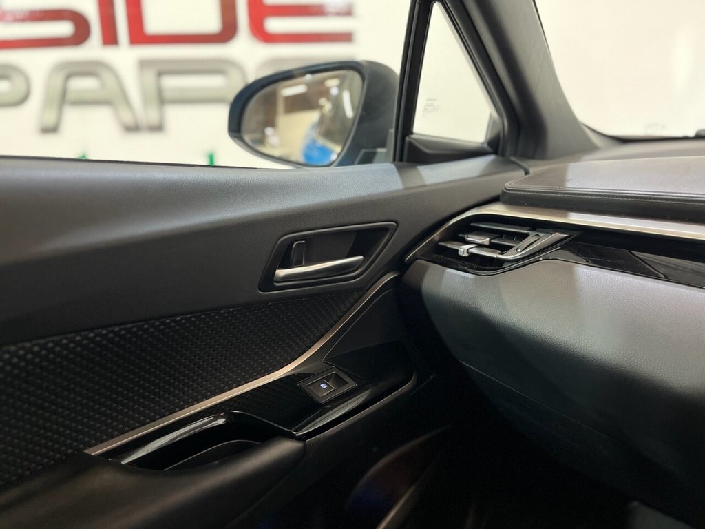 Used Toyota C-HR 2018 for sale - 77133175: Photo 28