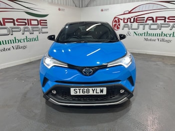 Used Toyota C-HR 2018 for sale - 77133175: Photo