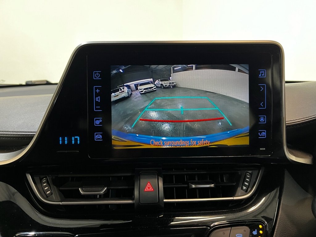 Used Toyota C-HR 2018 for sale - 77133175: Photo 44