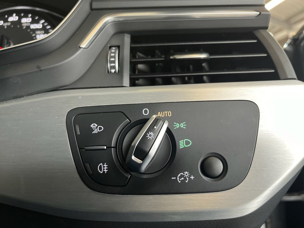 Used Audi A4 Avant 2019 for sale - 75159206: Photo 16