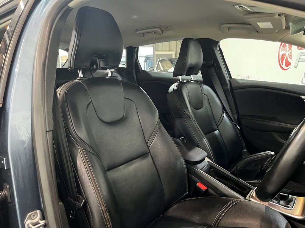 Used Volvo V40 2014 for sale - 76973167: Photo 12