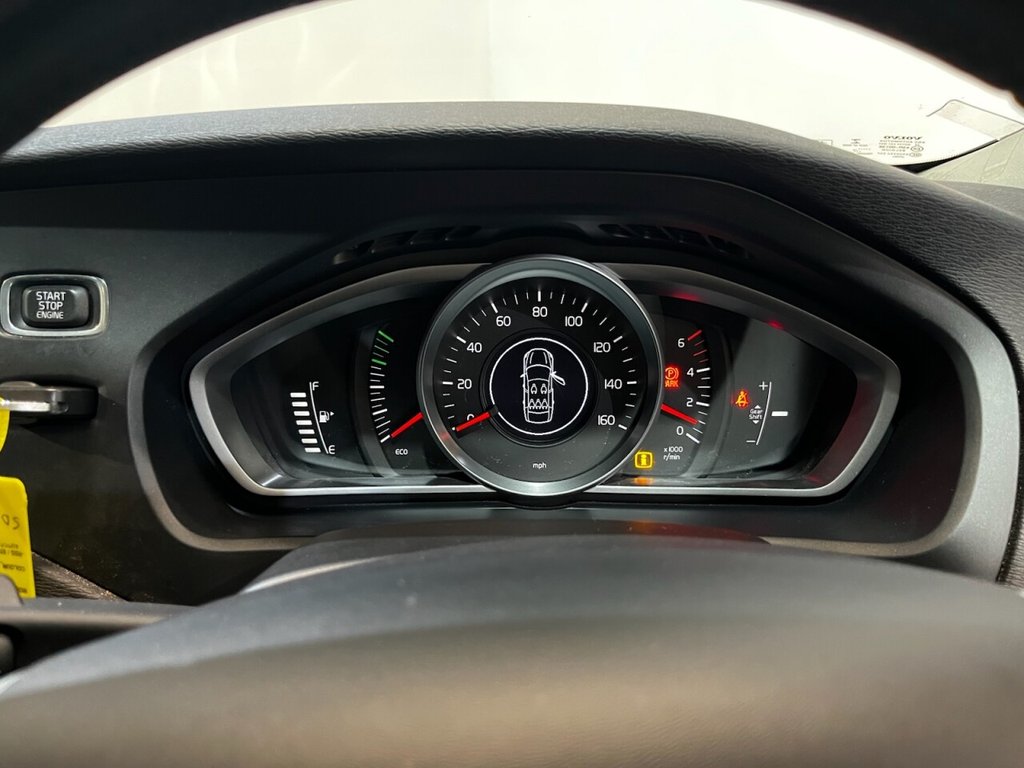 Used Volvo V40 2014 for sale - 76973167: Photo 23