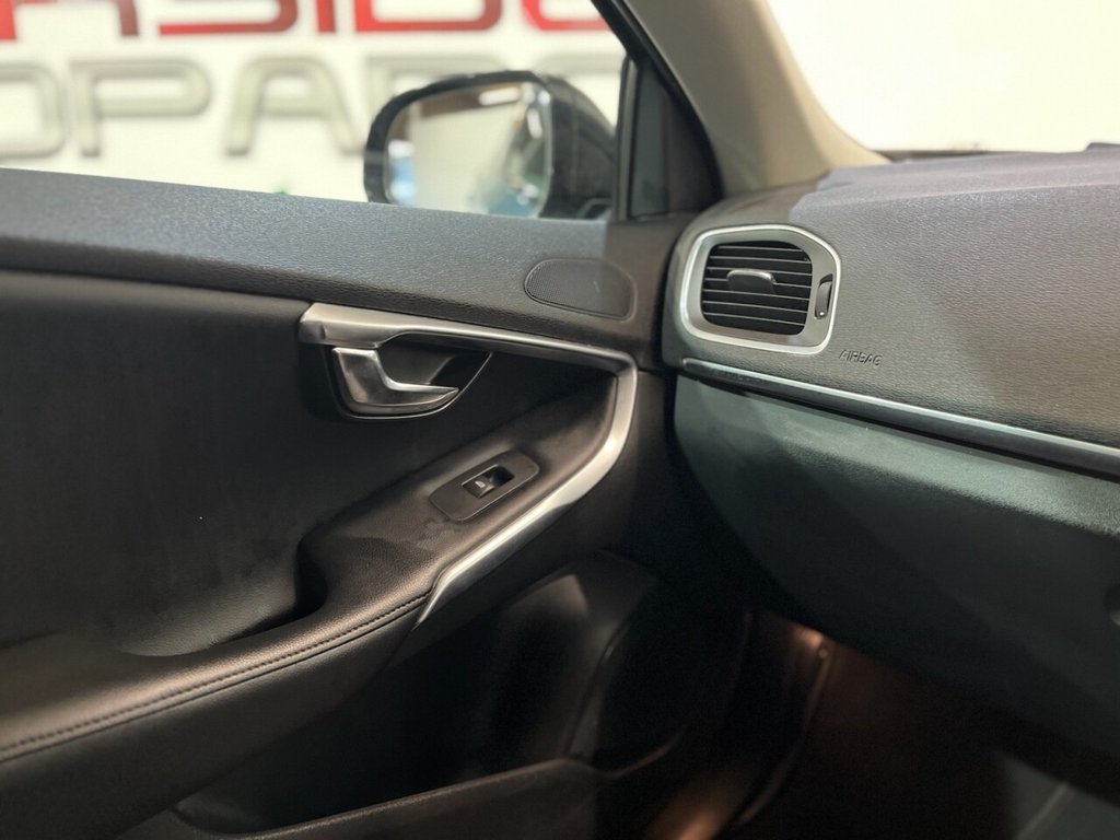 Used Volvo V40 2014 for sale - 76973167: Photo 29