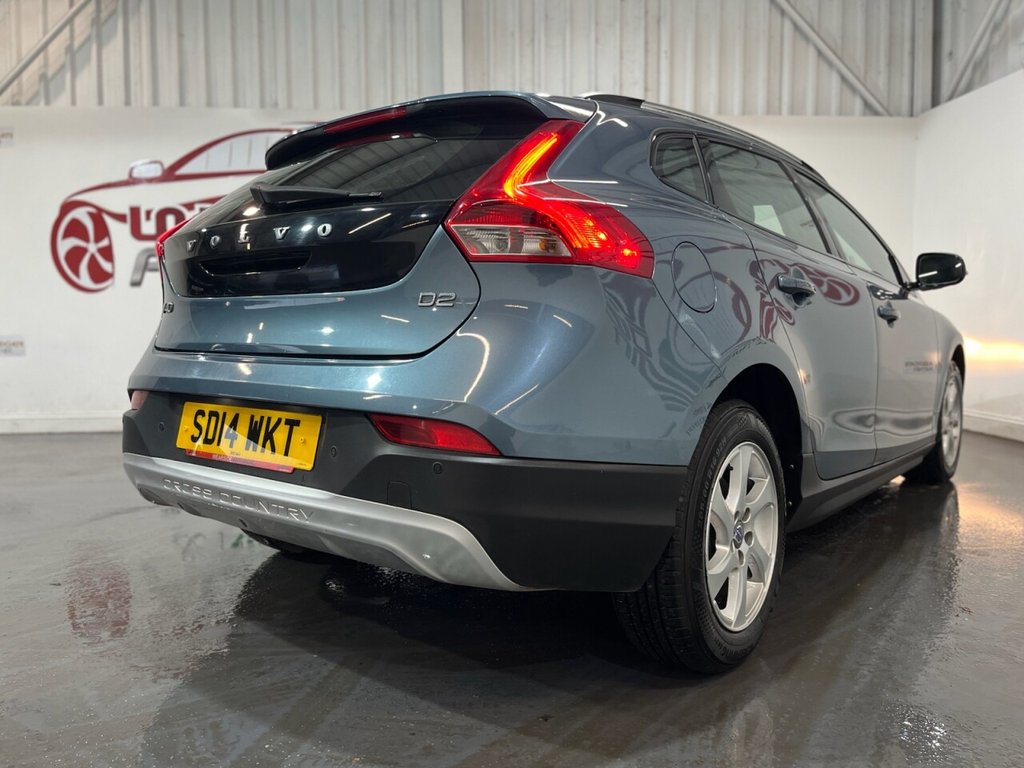 Used Volvo V40 2014 for sale - 76973167: Photo 35