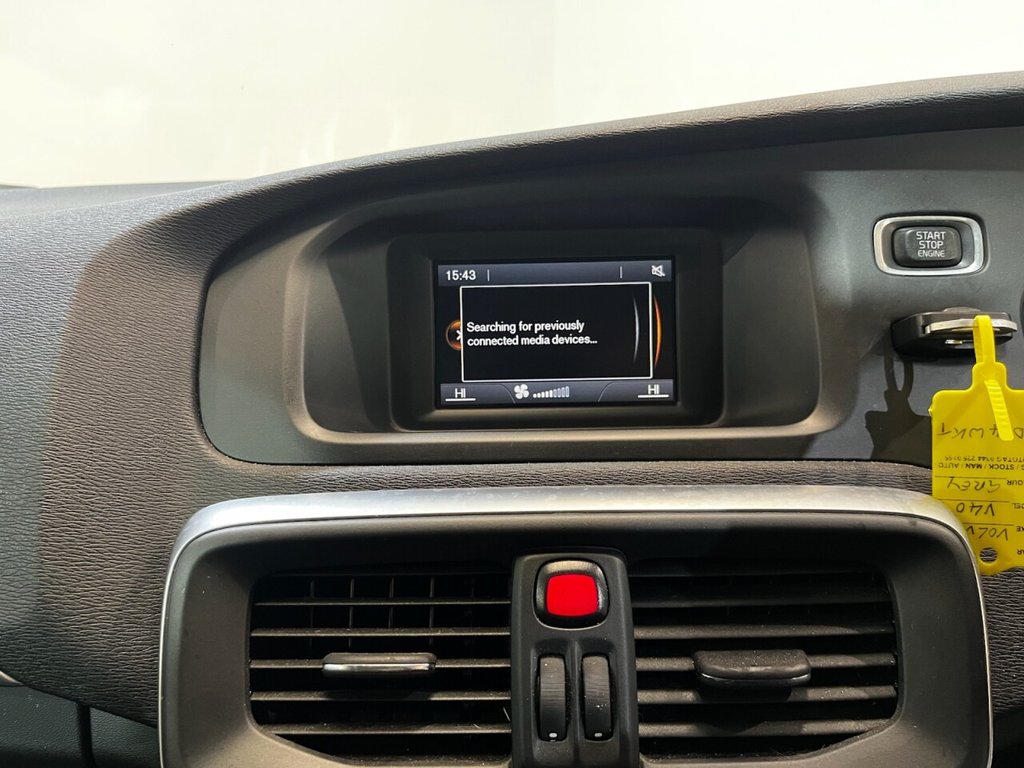 Used Volvo V40 2014 for sale - 76973167: Photo 40