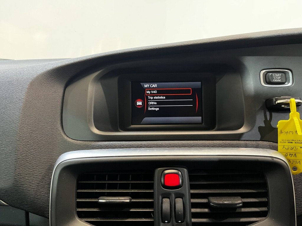 Used Volvo V40 2014 for sale - 76973167: Photo 41