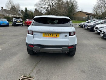 Used Land Rover Range Rover Evoque 2017 for sale - 77967404: Photo