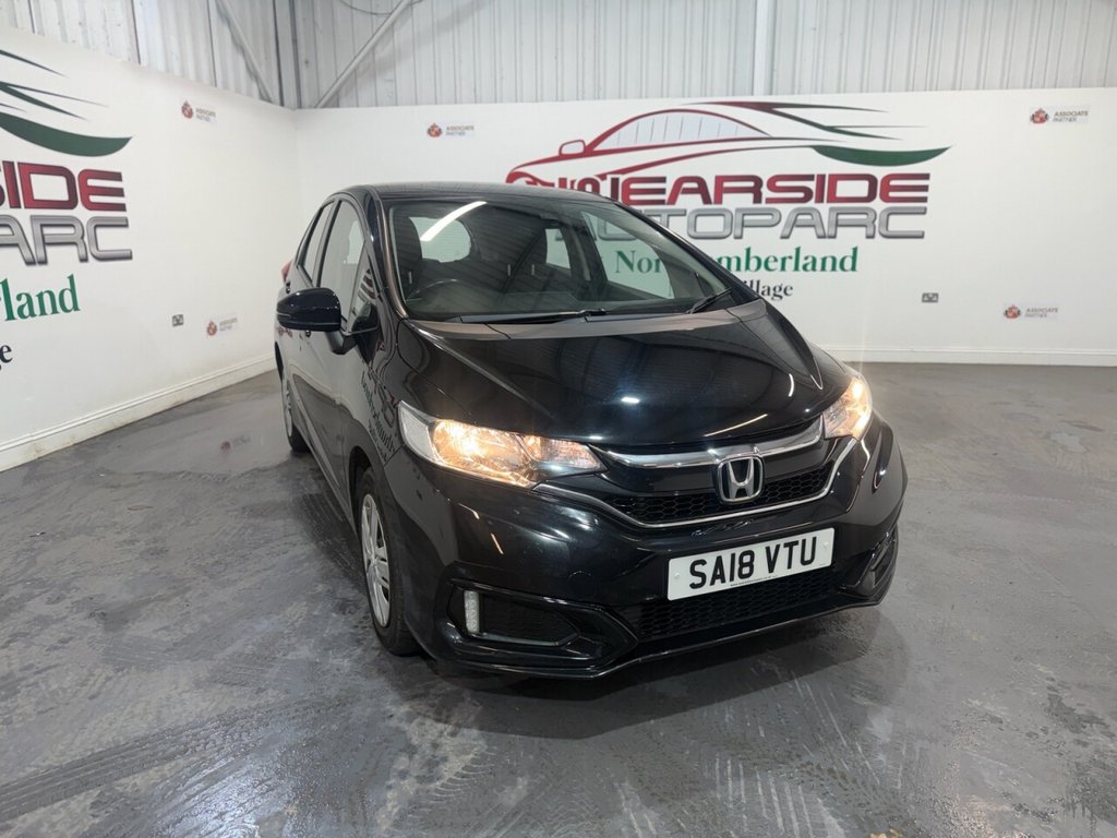 Used Honda Jazz 2018 for sale - 76973149: Photo 1