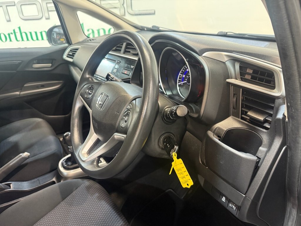 Used Honda Jazz 2018 for sale - 76973149: Photo 12