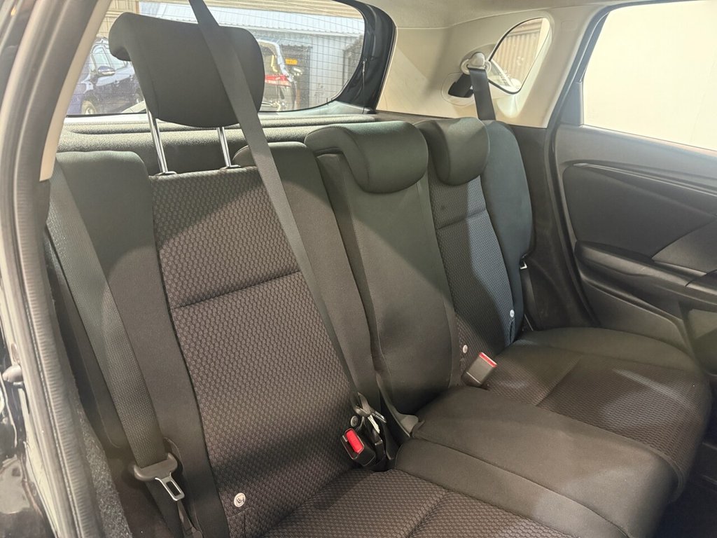 Used Honda Jazz 2018 for sale - 76973149: Photo 15