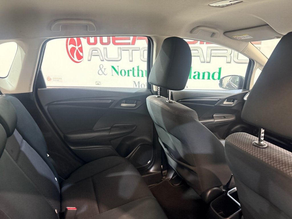 Used Honda Jazz 2018 for sale - 76973149: Photo 17