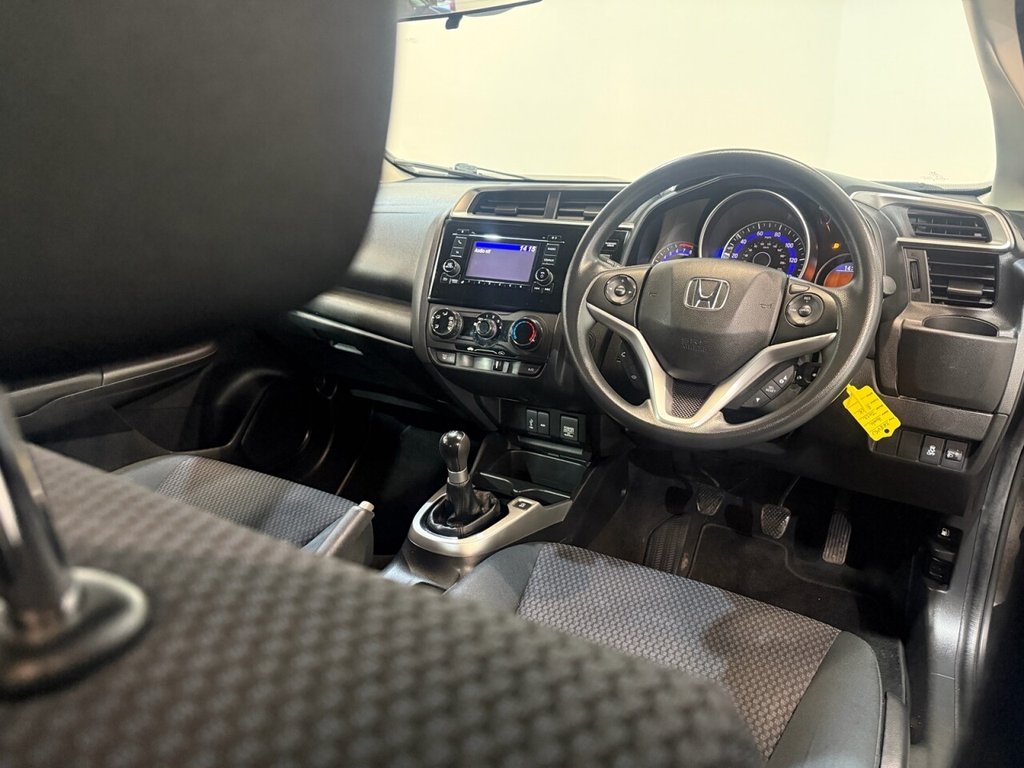 Used Honda Jazz 2018 for sale - 76973149: Photo 18