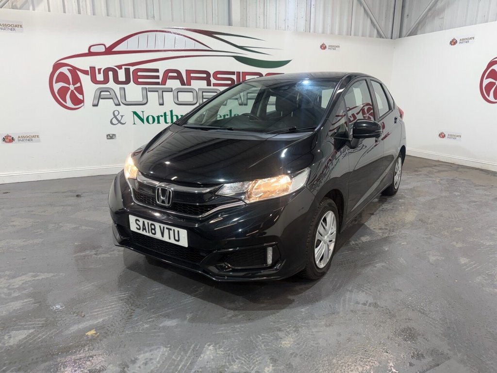 Used Honda Jazz 2018 for sale - 76973149: Photo 3