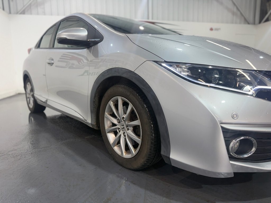 Used Honda Civic 2015 for sale - 76698547: Photo 10