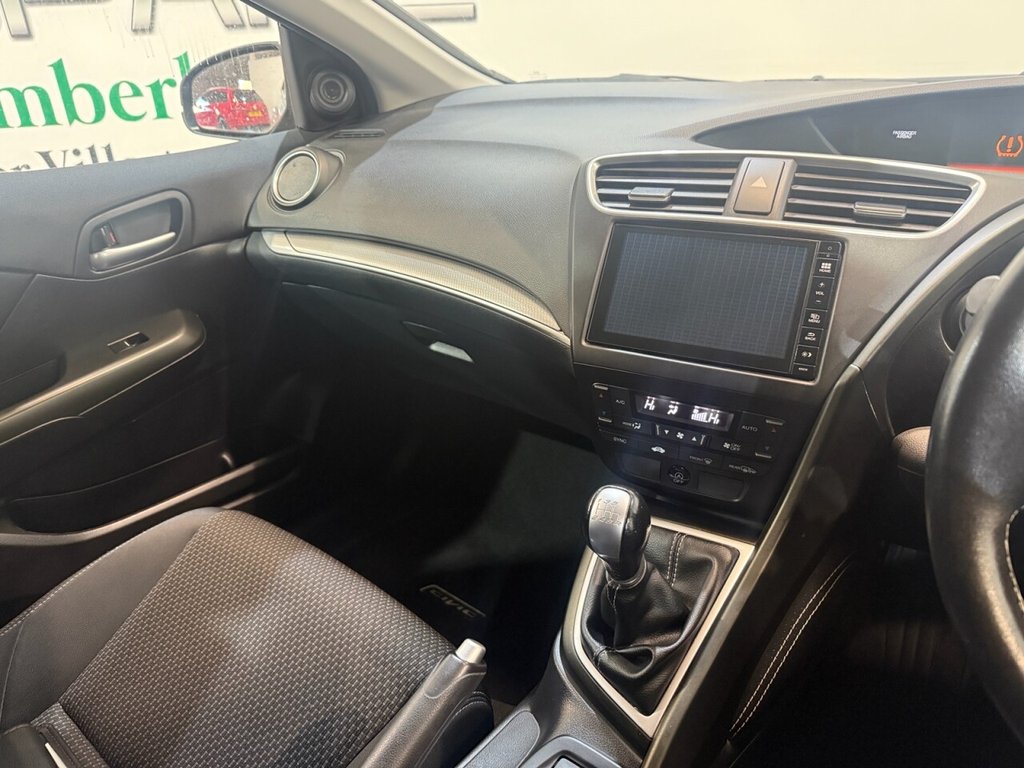 Used Honda Civic 2015 for sale - 76698547: Photo 26