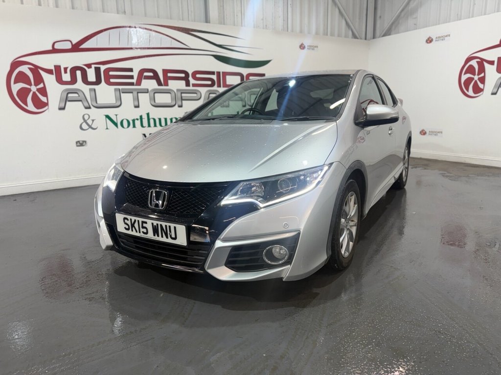 Used Honda Civic 2015 for sale - 76698547: Photo 3