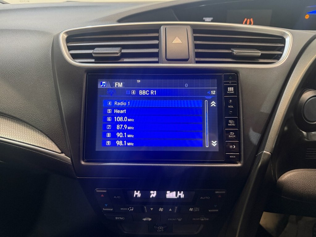 Used Honda Civic 2015 for sale - 76698547: Photo 42