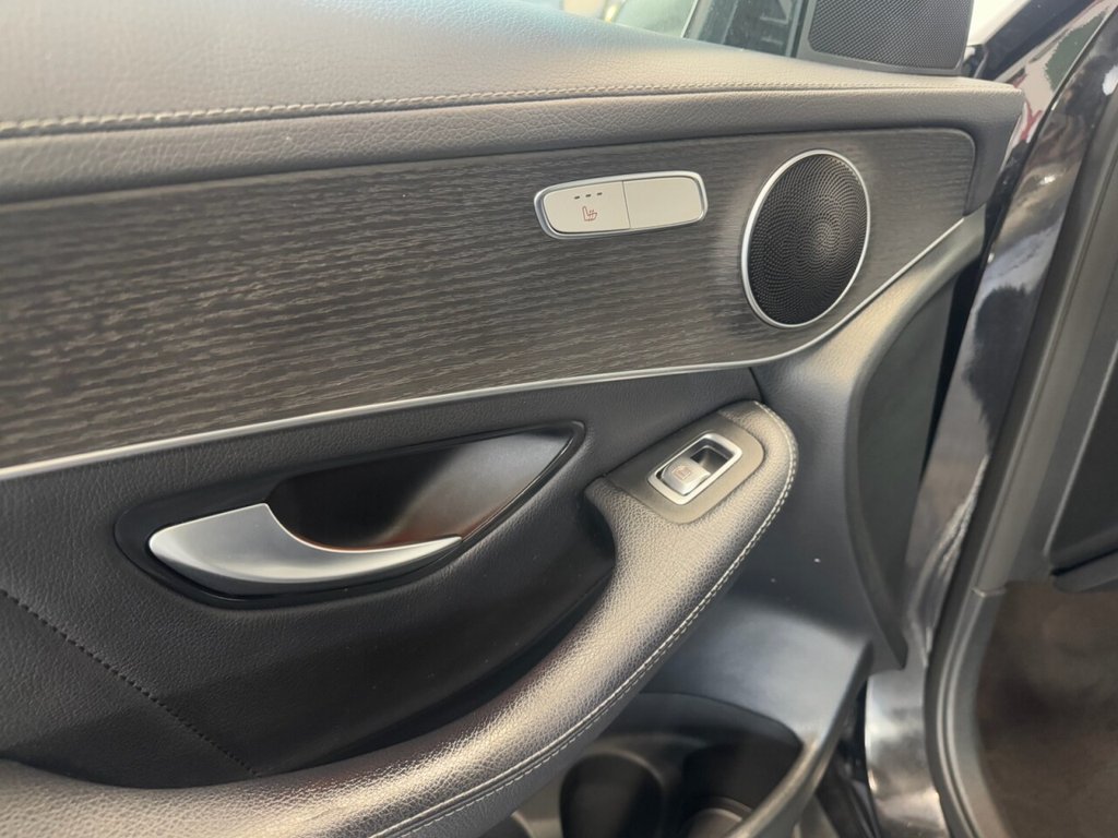 Used Mercedes-Benz GLC 2020 for sale - 76068643: Photo 19