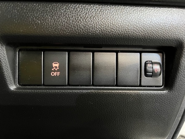 Used Suzuki Swift 2019 for sale - 74277650: Photo 17