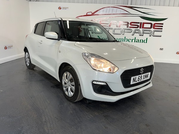 Used Suzuki Swift 2019 for sale - 74277650: Photo 1
