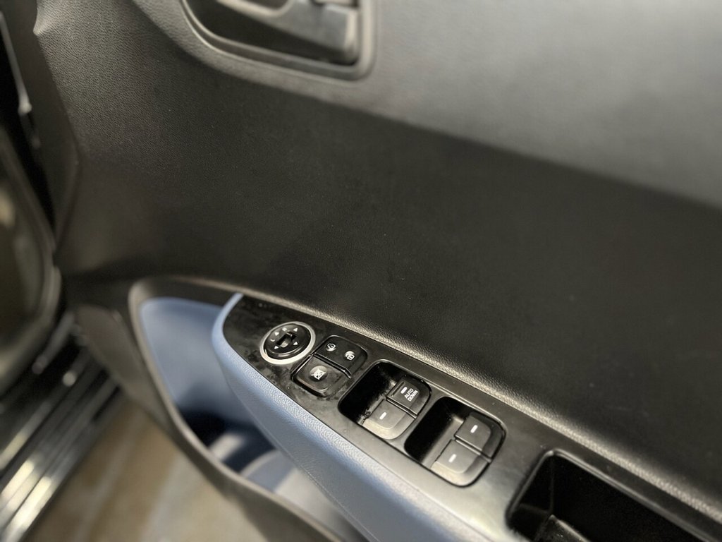 Used Hyundai i10 2016 for sale - 78096452: Photo 21