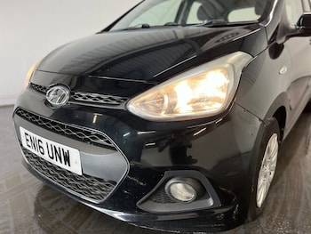 Used Hyundai i10 2016 for sale - 78096452: Photo