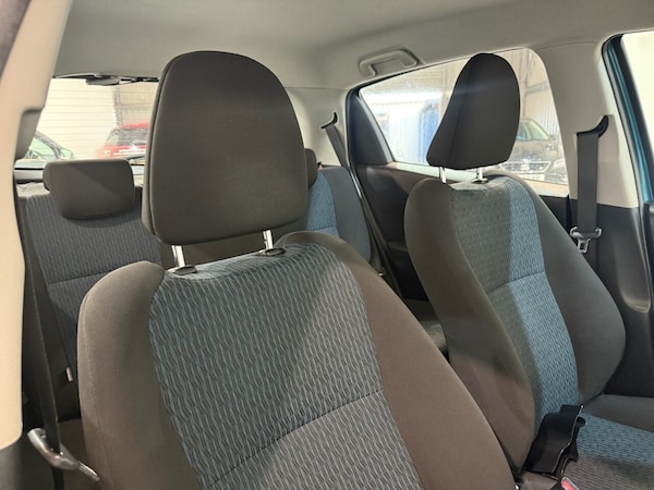Used Toyota Yaris 2012 for sale - 76210478: Photo 29