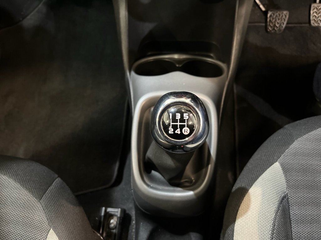 Used Toyota AYGO 2019 for sale - 77919984: Photo 25