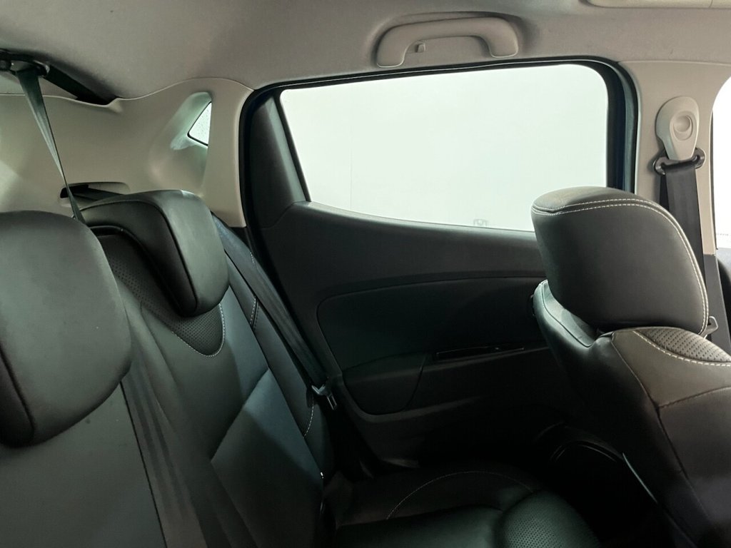 Used Renault Clio 2018 for sale - 77534021: Photo 18