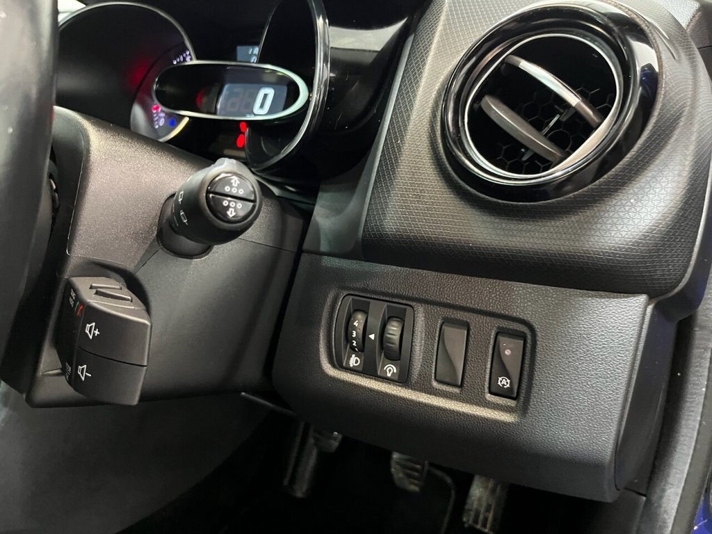 Used Renault Clio 2018 for sale - 77534021: Photo 23